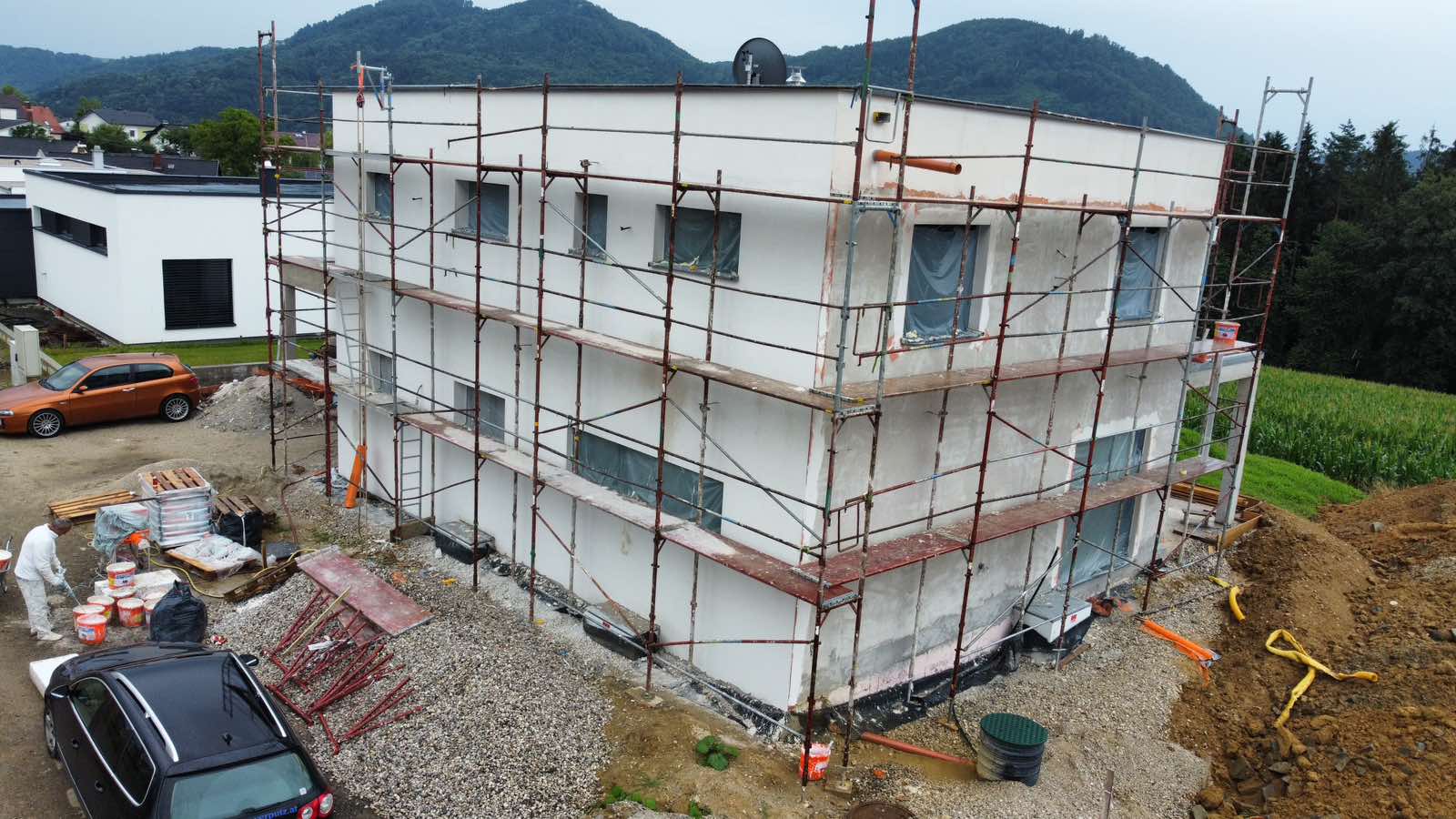 Bauprojekt von Home-Verputz: verputztes Wohnhaus mit Fassade und Vollwärmeschutz – Bild 6