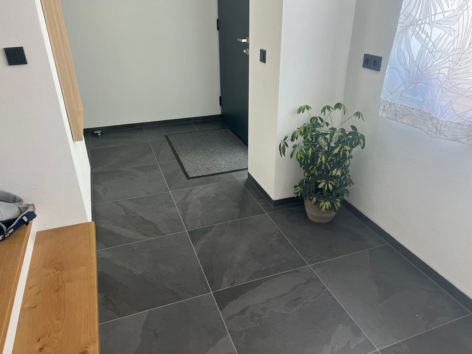 Bauprojekt von Home-Verputz: verputztes Wohnhaus mit Fassade und Vollwärmeschutz – Bild 7