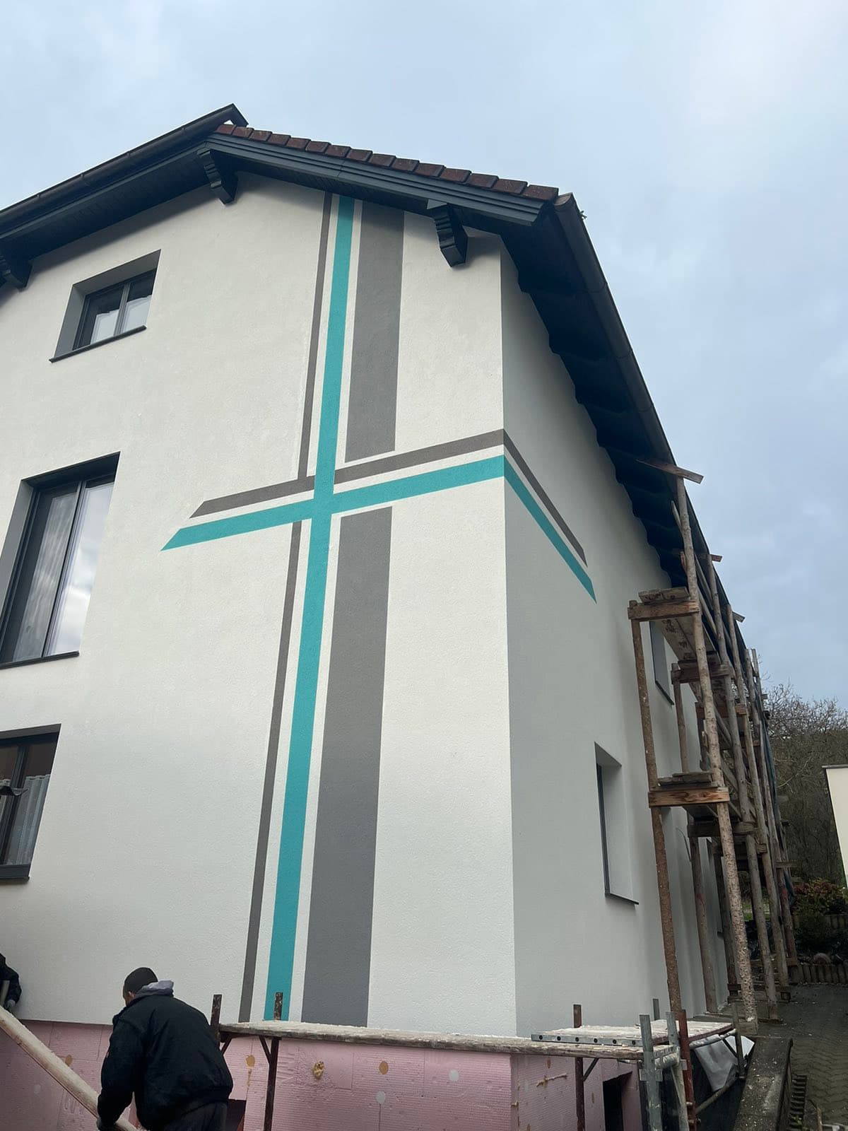 Bauprojekt von Home-Verputz: verputztes Wohnhaus mit Fassade und Vollwärmeschutz – Bild 19